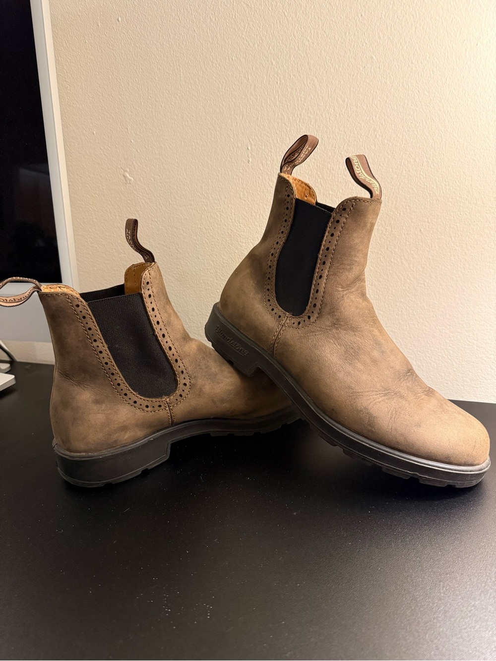 Women’s Blundstone Chelsea boots #1351 in women’s size US 11